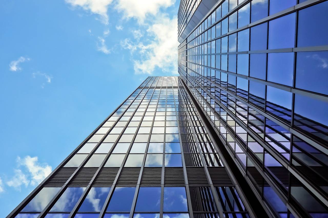 Des services de vitrerie experts à Paris